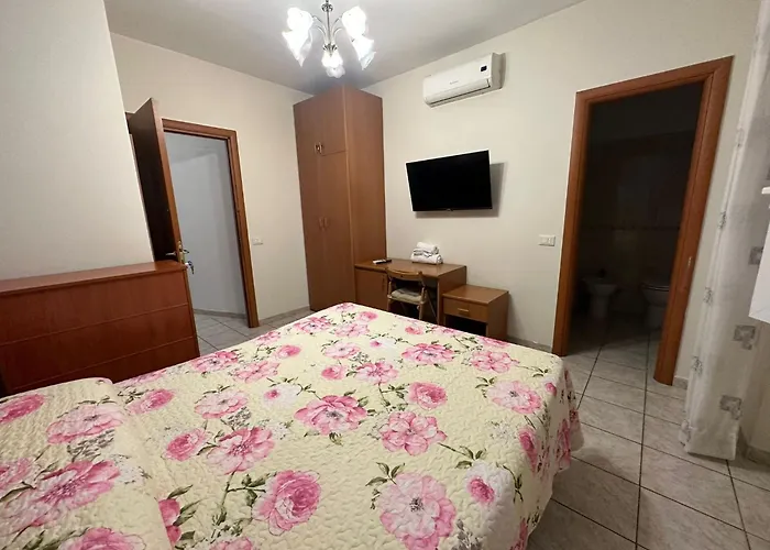 Sofia 3*